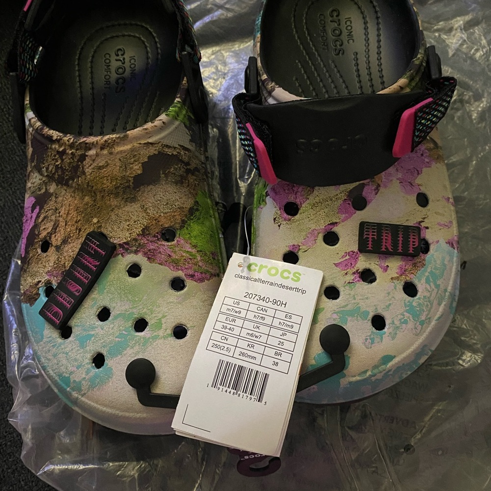 CROCS LIMITED EDITION DESERT TRIP